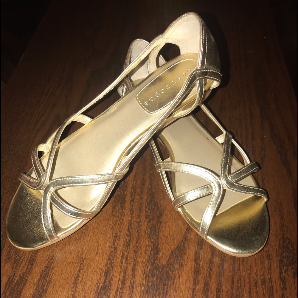 Apostrophe Gold Shoes